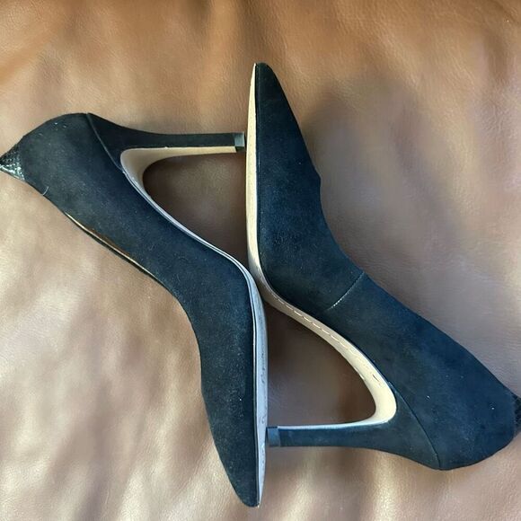 Sam Edelman Portney Suede Pumps - Picture 5 of 9